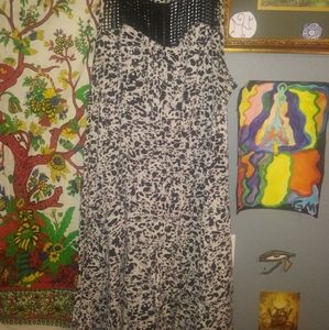 Classy casual dress, comfortable netting top